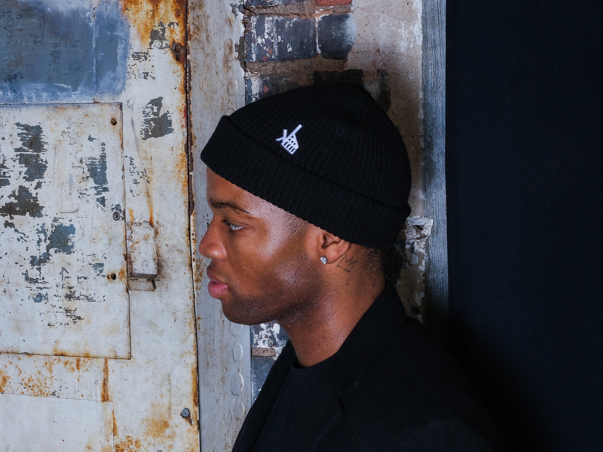 Black Cuffed Beanie 2025